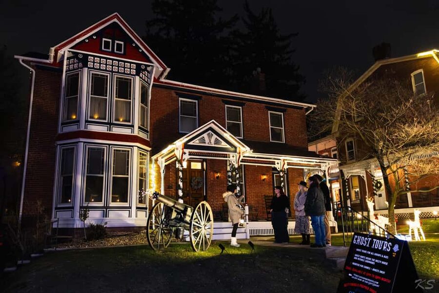 Gettysburg: Civil War Ghosts Walking Tour - The Farnsworth House and bullet-hole details