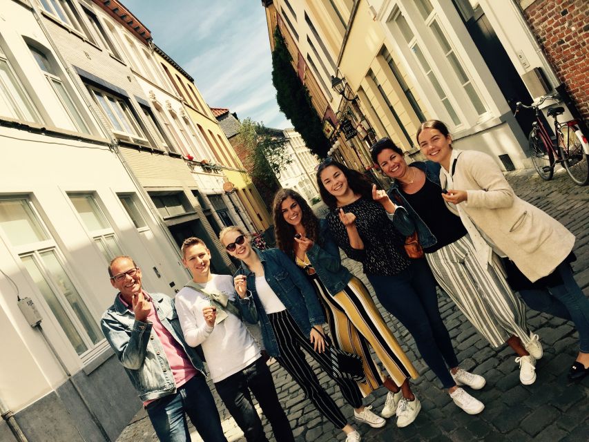 Ghent: Belgian Chocolate Walking Tour with Tastings - Key points at a glance