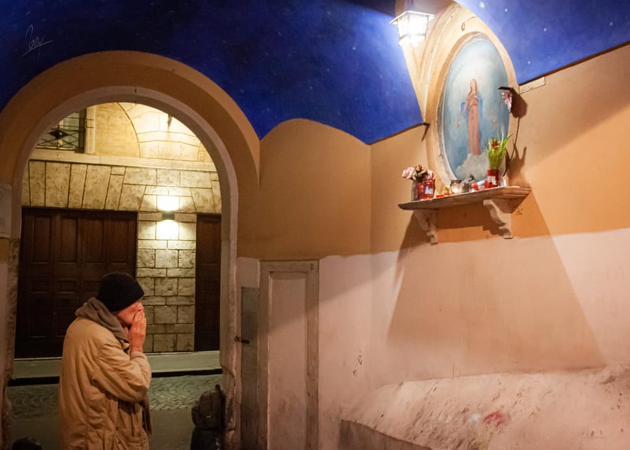 Ghosts, Legends & Mysteries of Rome Tip-Based Walking Tour - Small details that improve the evening
