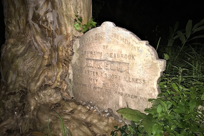 Ghosts of Charleston Night-Time Walking Tour with Unitarian Church Graveyard - Practical details that affect your evening