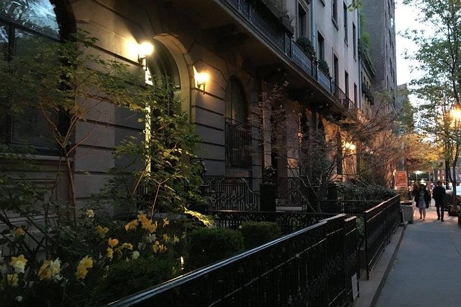 Ghosts of Greenwich Village: 2-Hour Private Walking Tour - Why the private format matters at $80 per person