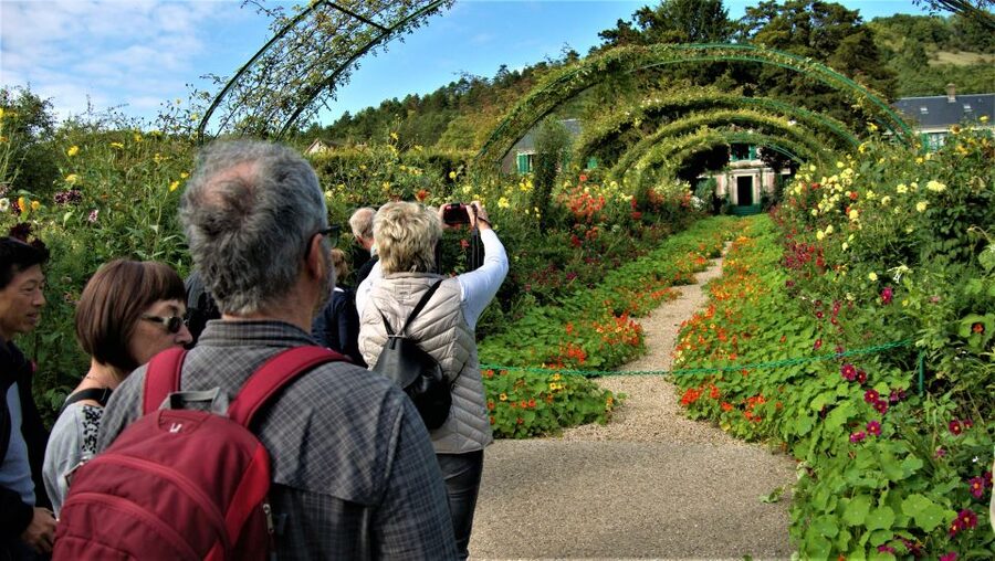 Giverny Village Walking Tour & Skip-the-Line to Monet Garden - How much time should you allow?