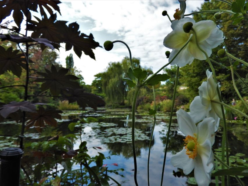 Giverny Village Walking Tour & Skip-the-Line to Monet Garden - Is the $64 price good value?