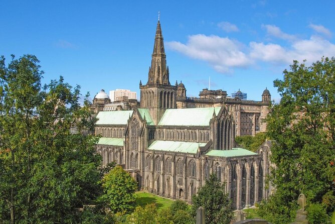 Glasgow City Centre Walking Tour with Local Guide - Street art gives the route a modern turn