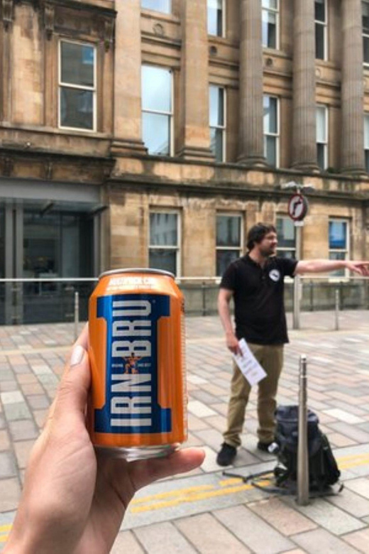 Glasgow: Gander Walking Tour - George Square and the Glasgow City Chambers