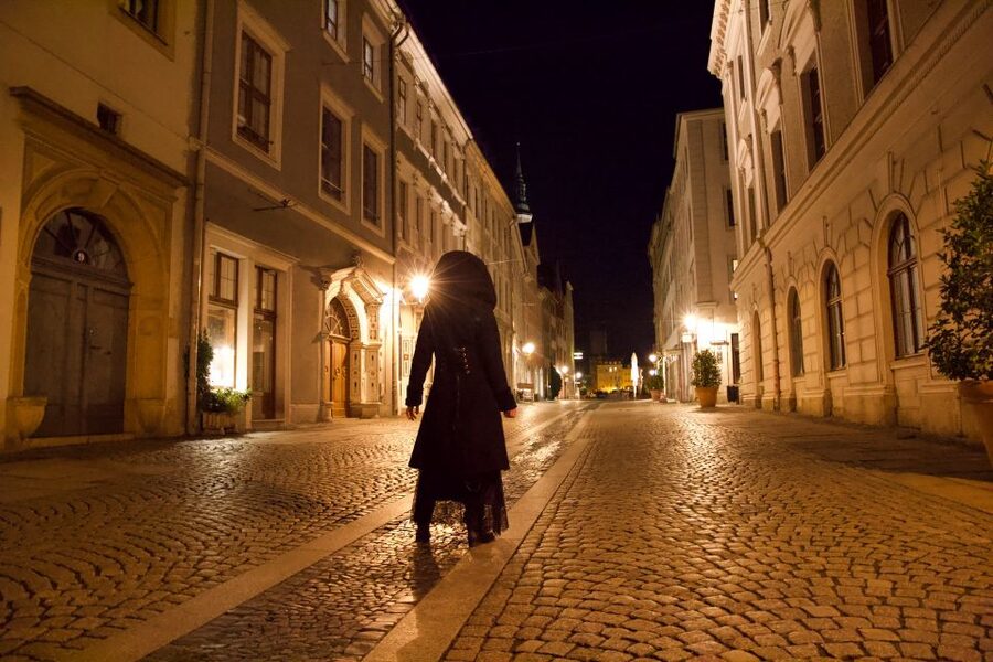 Görlitz: Ghosts and Spooky Historical Night Walking Tour - The Görlitz Plague Tract and forgotten local mysteries