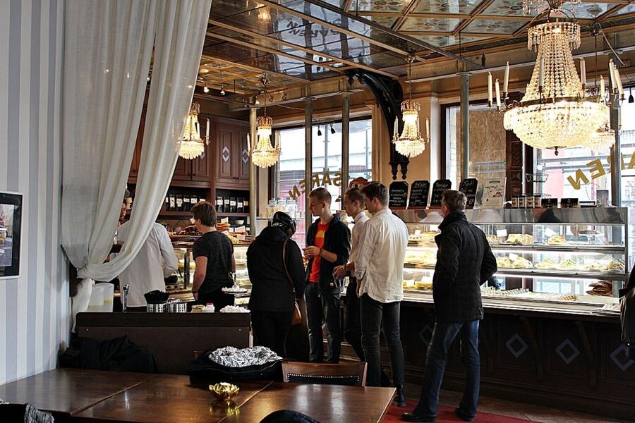 Gothenburg: Haga Old Town Walking Tour - Why Haga is a good first look at Gothenburg