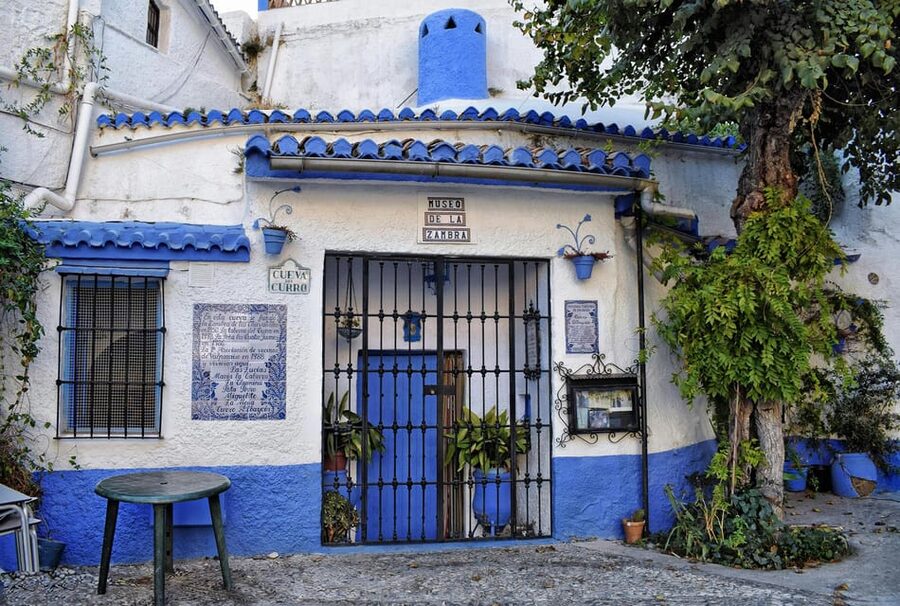 Granada: Albaicín, Sacromonte & Museum of Caves Walking Tour - Why this walk matters in Granada