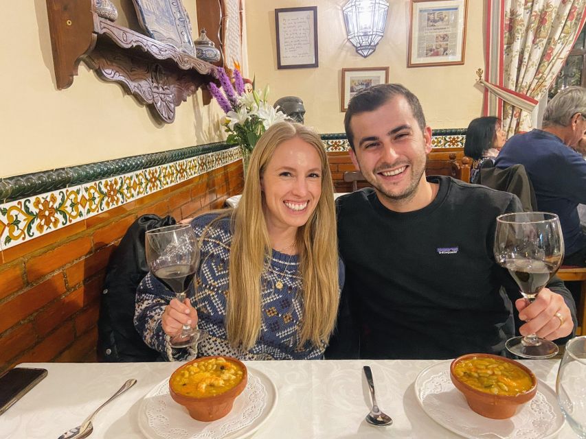 Granada: Walking Food Tour - What happens at the restaurants and tapas stops