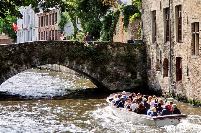 Guided boat trip and walk - The Basilica of the Holy Blood and Burg Square