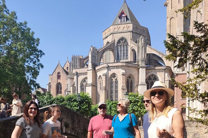 Guided boat trip and walk - The 30-minute canal ride
