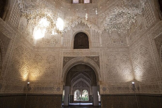 Guided Walking Tour of the Alhambra in Granada - Price, group size, and what you receive