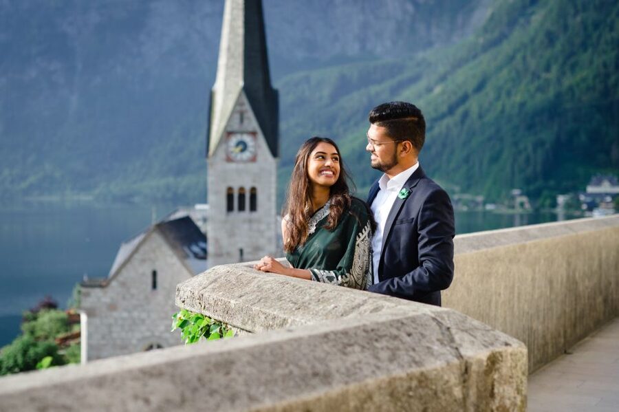 Hallstatt: 2-Hour Guided Walking Tour with Photographer - Maria am Berg adds a quiet historic stop