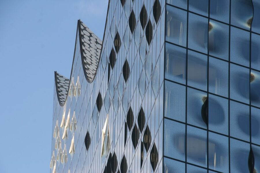 Hamburg: Guided Port Walk for Families - A family-friendly way into Hamburg’s port