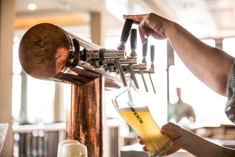 Hamburg: St. Pauli Breweries Walking Tour with Tastings - Should you book the St. Pauli breweries tour?