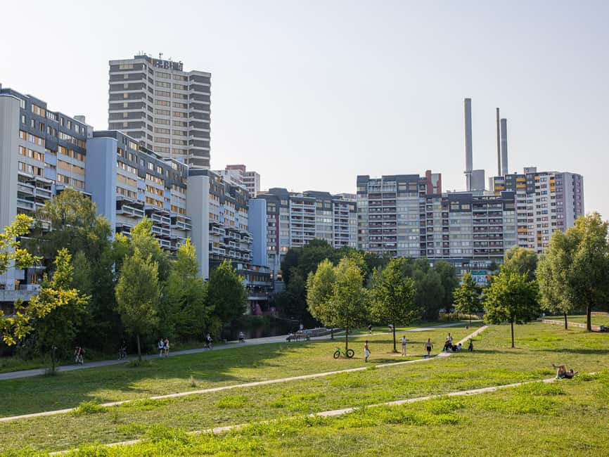 Hannover: Crime Walking Tour - Tour 2: Hannover’s modern cases and uneasy places