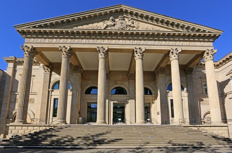 Hannover: Guided City Walk - What the guides add to the walk