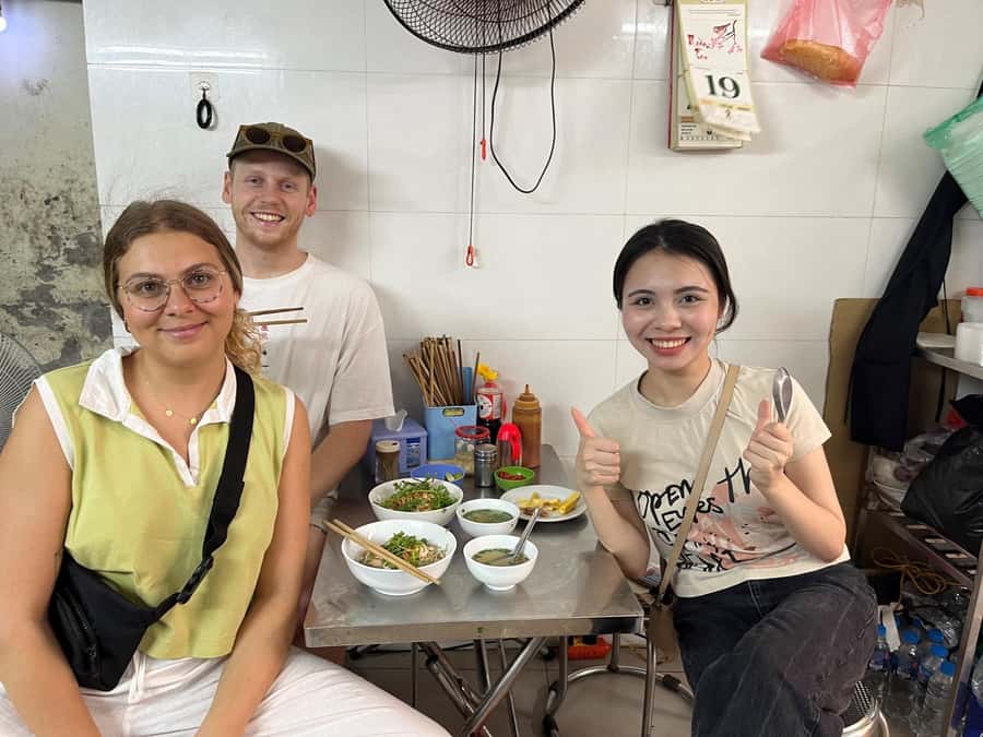 Hanoi: Street Food Walking Tour & Water Puppet Show - Booking details that affect your decision
