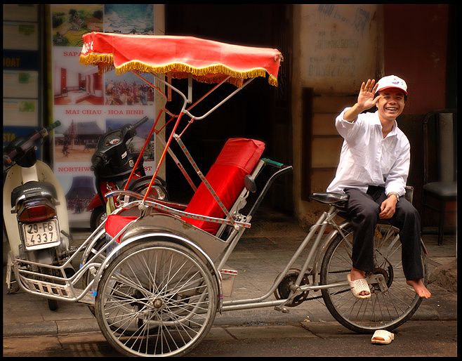 Hanoi Walking Street Food Tour & Cyclo Ride - Che and egg coffee finish the food walk