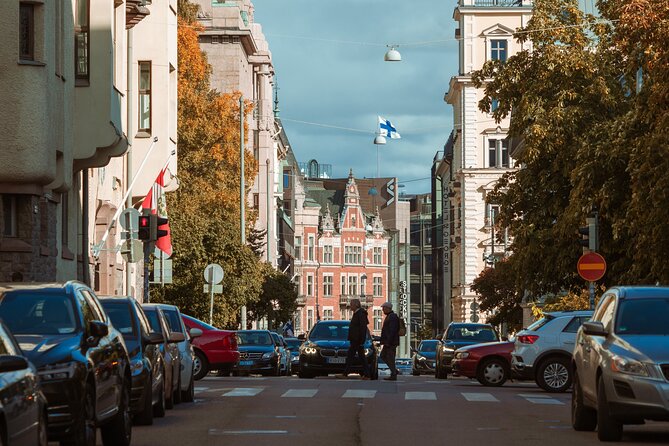 Helsinki: Private Walking Tour with a Local - Why a three to four-hour walk gives better value