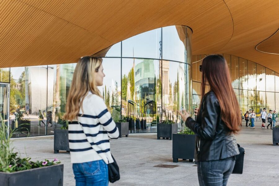 Helsinki: Private Walking Tour with a Local - Guides who bring different Helsinki stories