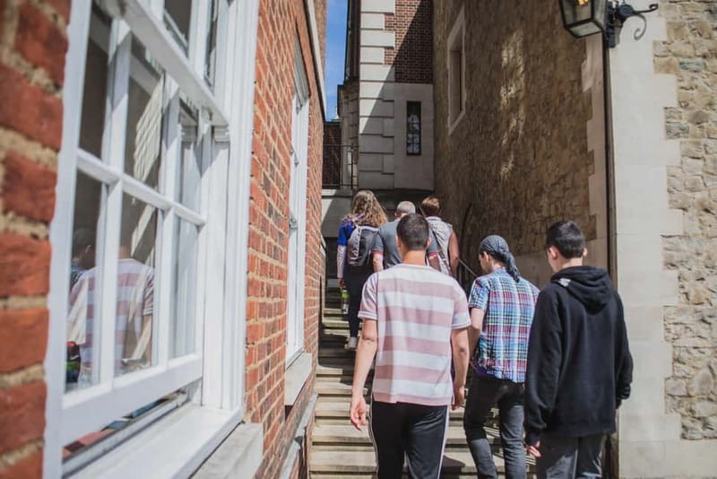 Hidden London Walking Tour - The dictionary writer and Fleet Street’s stranger tales