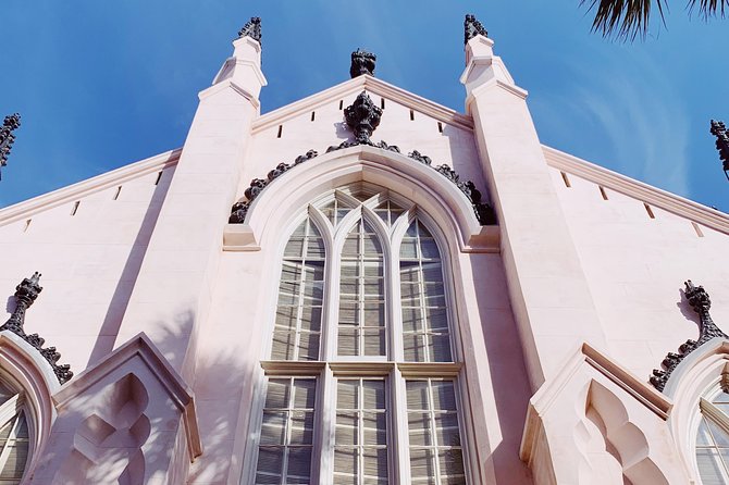Highlights of Charleston Guided Walking Tour - A guide-led history lesson, not a fast sightseeing circuit