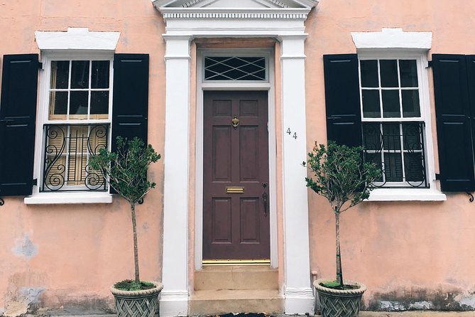 Highlights of Charleston Guided Walking Tour - Weather, walking, and what to bring