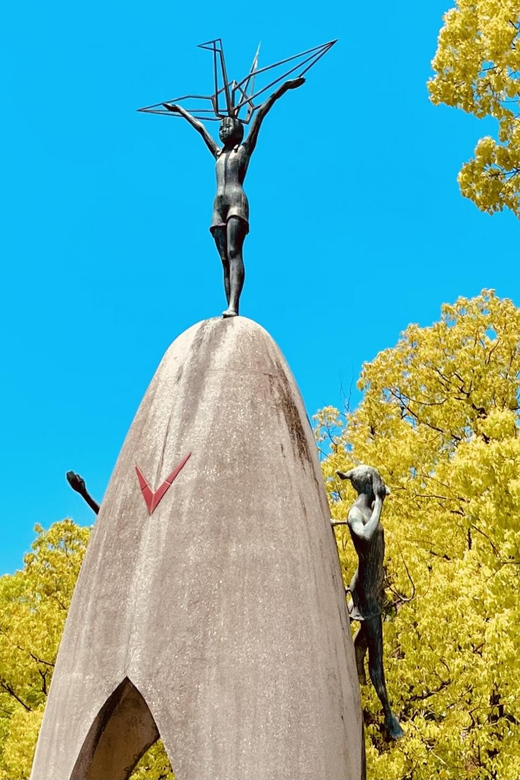 Hiroshima Historical Walking Tour - Why A-Bomb was Dropped - What the guides add