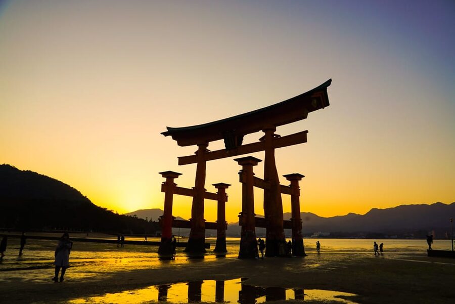 Hiroshima: Miyajima Half-day Historical Walking Tour - Momijidani, Senjokaku, and the final stretch