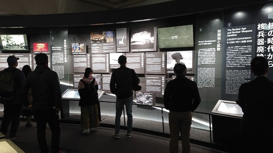 Hiroshima: Peace Walking Tour of World Heritage Sites - What kind of guide should you expect?
