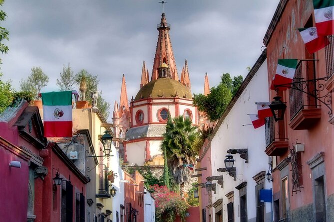Historical and Cultural Walking Tour of San Miguel de Allende - Three central landmarks around Our Lady of Health