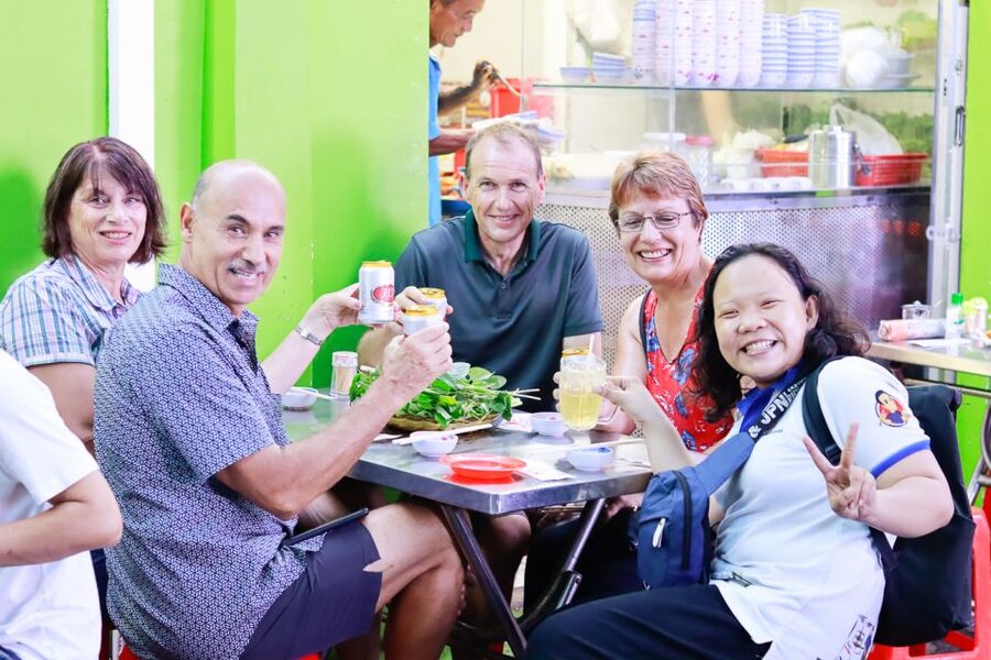 Ho Chi Minh City: Private Street Food Evening Walking Tour - Ending at the flower market with dessert