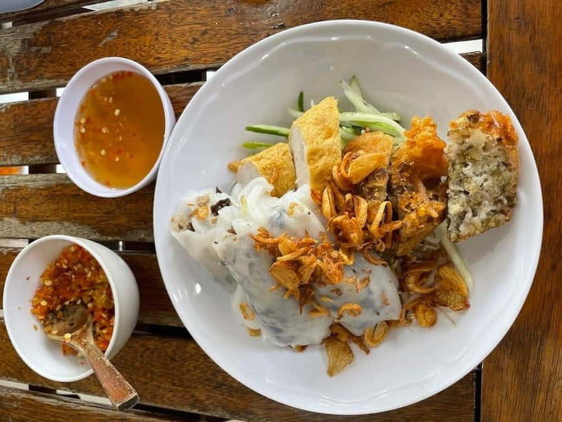 Ho Chi Minh: Original Walking Street Food Tour with Foodies - Is $28 a fair price?