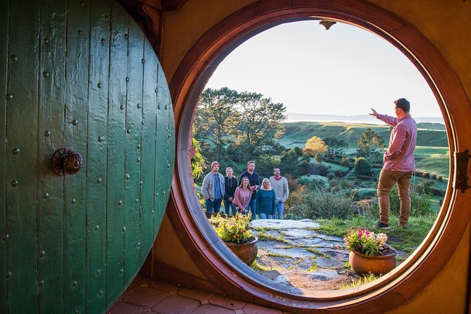 Hobbiton™ Movie Set Walking Tour from Shires Rest - A drink at the Green Dragon Inn