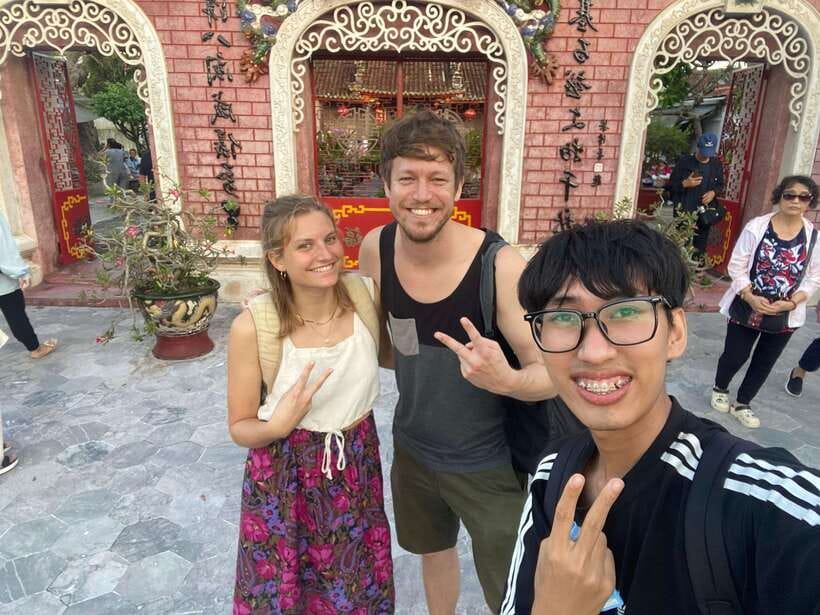 Hoi An Ancient Town - Walking Tour with Local Guide - Traditional art and folk culture