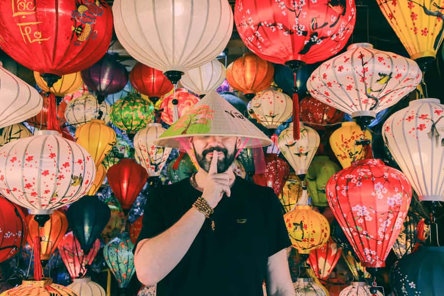 Hoi An/Da Nang: Private Photoshoot & Guided Walking Tour - The Hoai River brings a change of scene