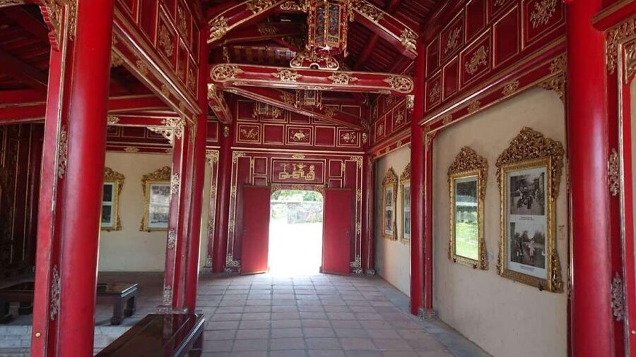 Hue Customizable Tour with Imperial Citadel & Forbidden City - The best choice for most people: a guided walk through royal Hue