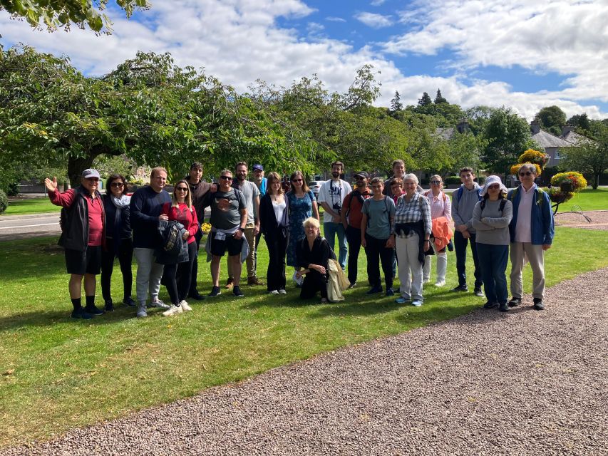 Inverness: Guided Walking Tour with a Local - Town House and civic Inverness