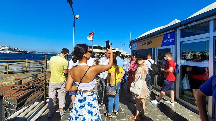 Istanbul: Asian Side Walking Tour with Ferry Ride - Why cross to Kadıköy?