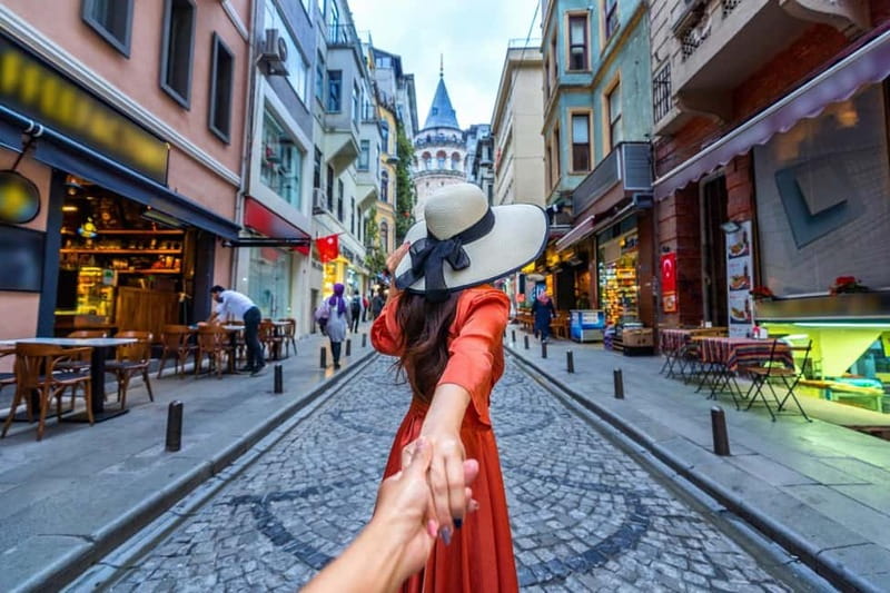 Istanbul City Walk: Galata Tower, Istiklal Street & Karaköy - Karaköy streets and the route toward Pera