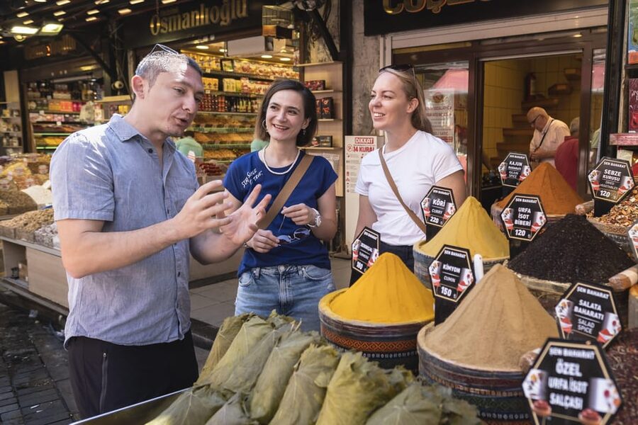 Istanbul: European and Asian Side Guided Foodie Walking Tour - A breakfast beginning near the Spice Bazaar