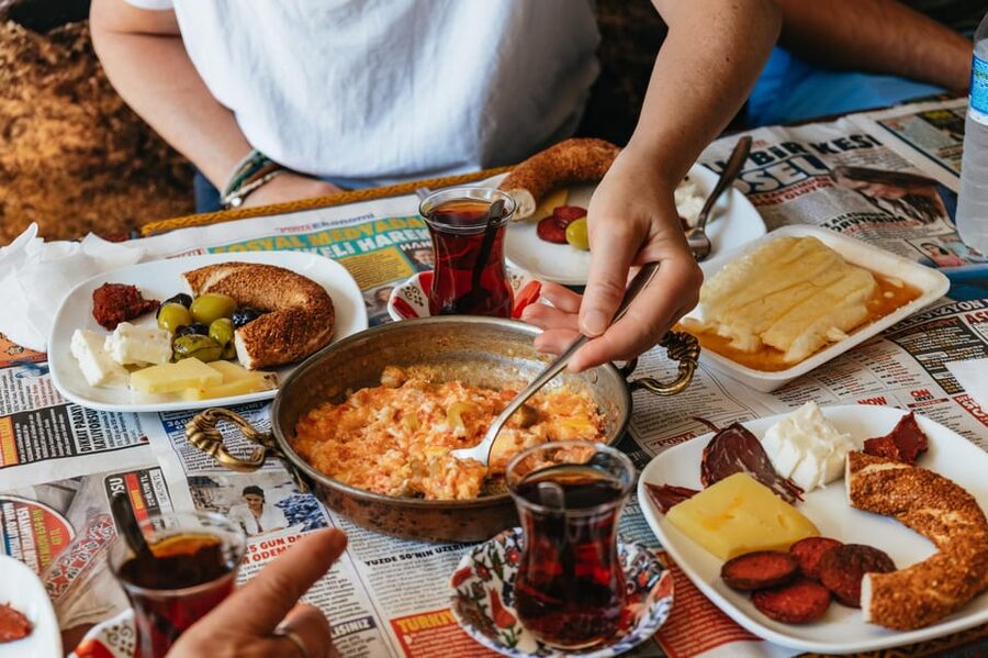 Istanbul: European and Asian Side Guided Foodie Walking Tour - The Bosphorus ferry is part of the meal