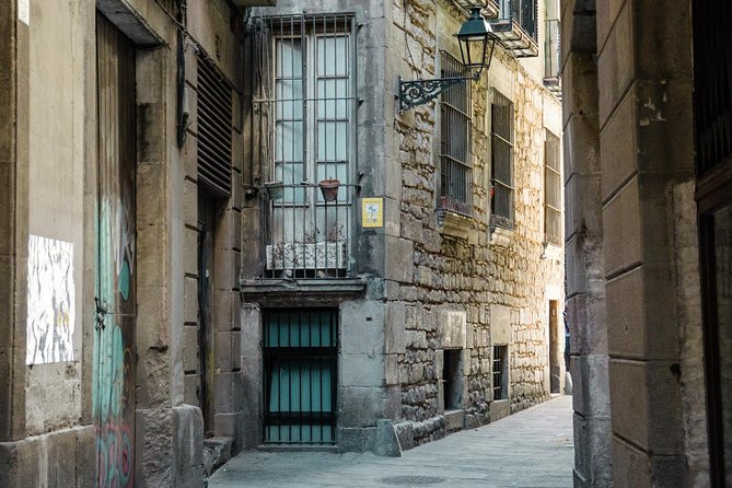 Jewish Walking Tour Barcelona by Expert Jewish Guide 2h - Why Barcelona’s Jewish Quarter deserves two focused hours