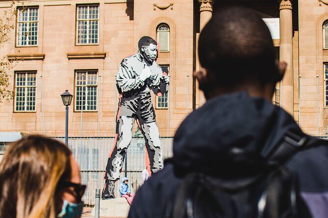 Johannesburg: City Centre Walking Tour - Beyers Naude Square and the working city