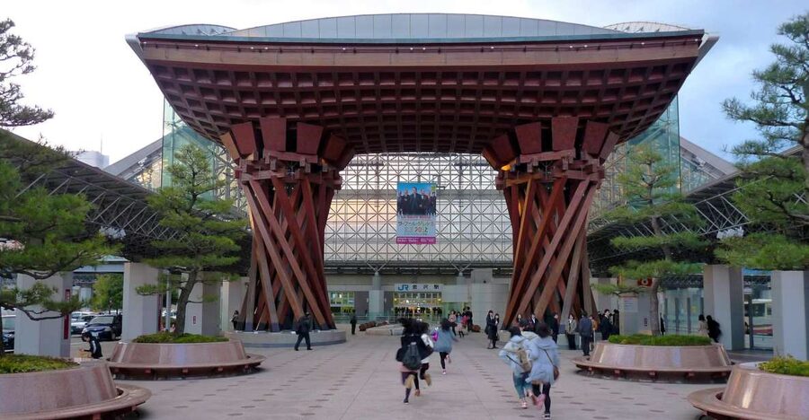 Kanazawa: Private Walking Tour with a Local - Why a local walk works so well in Kanazawa