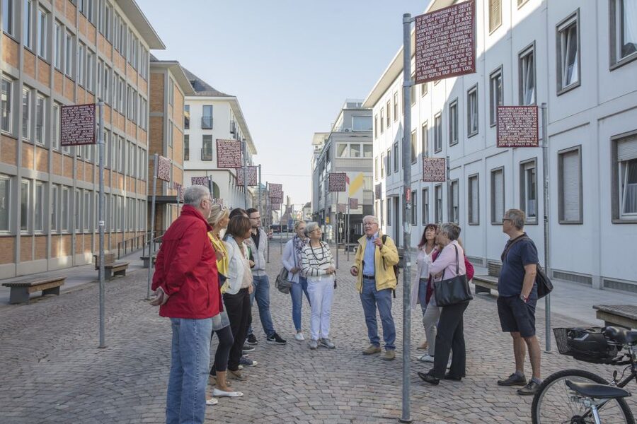 Karlsruhe: Guided City History & Culture Walking Tour - Meeting beside Karlsruhe’s market square