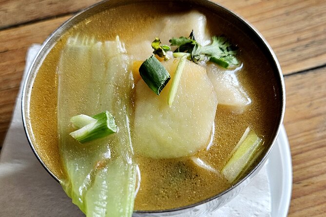 Kathmandu: Food and Drink Walking Tour - Chatamari, bara, and the savory start