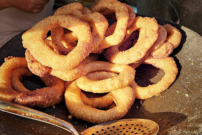 Kathmandu: Food and Drink Walking Tour - Momos and thenthuk bring the comfort food