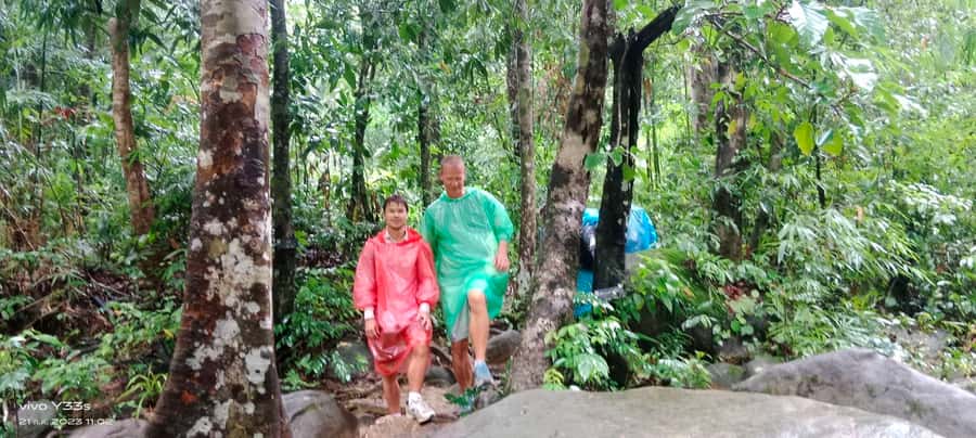 Khao Lak: Full-Day Khao Sok Jungle Walk and Canoeing Tour - Practical packing advice